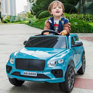高品质塑料12V四轮驱动儿童骑乘车，带音乐和灯光，遥控电动玩具车，适合户外玩耍 - Product Image 6