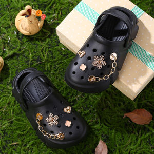 Sepatu Clogs Anak Perempuan, Sandal Taman Anti-Selip untuk Luar Ruangan, Sepatu Pantai Lunak Anak Laki-Laki untuk Dalam Ruangan, Sepatu Kartun Berujung Tertutup, Sandal Lucu Berlubang - Product Image 3