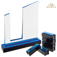 Trophée en acrylique multicouche personnalisé Noble pour la collaboration d'entreprise et les prix de reconnaissance de l'industrie de la construction