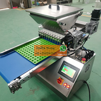Petites machines à verser les bonbons Machine à verser le chocolat gommeux de fabricant de bonbons mous/machine de fabrication de vitamines