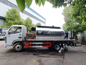 シノトラック ホーウォー シャクマン 道路建設機械 自動アスファルト散布機 ビチューメン散布機 アスファルト散布トラック - Product Image 3