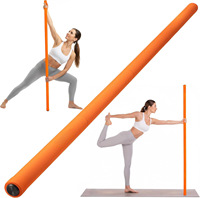 Bâton de yoga à longueur réglable, un outil de stabilisation fileté conçu comme une aide pour la pratique du yoga et la mise en forme du corps
