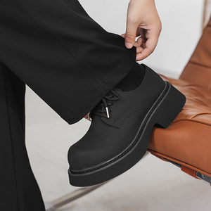 Chaussures habillées de luxe pour hommes, noires, qualité supérieure, faites à la main, à semelle épaisse - Product Image 5