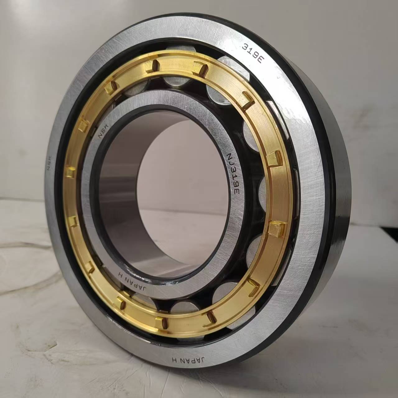 Cylindrical Roller NJ319E Bearing of Rotary Drilling Rig Drilling Machinery Bearing High Precision Cylindrical Roller Bearing
