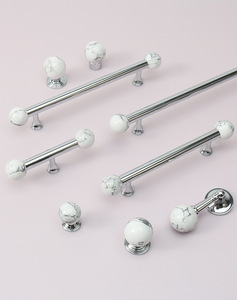 Poignées de meubles chromées armoires sphériques en marbre blanc poignées de <span class=keywords><strong>porte</strong></span> en laiton massif argent monotrou armoire tiroir de cuisine - Product Image 5