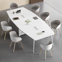 Ensemble de table et de chaises de conférence en bois moderne pour usage hôtelier, design et couleur personnalisables