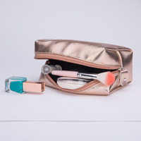 Trousse de maquillage à fermeture éclair grande capacité imperméable en cuir PU pour femme portable dorée brillante sac à maquillage pour femme sac cosmétique
