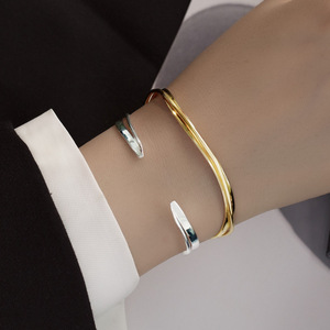 Gioielli raffinati <span class=keywords><strong>925</strong></span> <span class=keywords><strong>argento</strong></span> bracciali donne placcato oro 18K semplice <span class=keywords><strong>925</strong></span> sterling <span class=keywords><strong>argento</strong></span> <span class=keywords><strong>bracciale</strong></span> gioielli per le signore all'ingrosso - Product Image 4