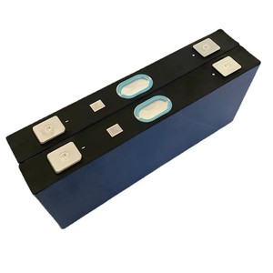 ราคาขายส่งปี 2024 แบตเตอรี่ NMC CALB แบบแท่งปริซึม 3.7v 147ah 169ah 196ah 218ah เซลล์แบตเตอรี่ Nmc - Product Image 1