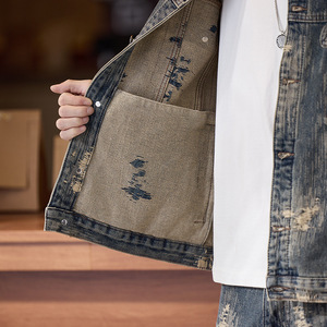 Completo All'ingrosso Uomo con Giacca Jacquard e Pantaloni in Denim Vintage Effetto Invecchiato Lavato e Multitasche - Product Image 3