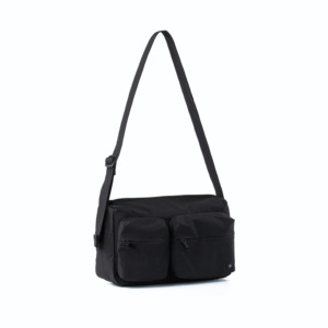 พื้นที่จัดเก็บหลายระดับ น้ำหนักเบาเป็นพิเศษ กระเป๋าสะพายข้างกันน้ำสำหรับเดินทาง - Product Image 2