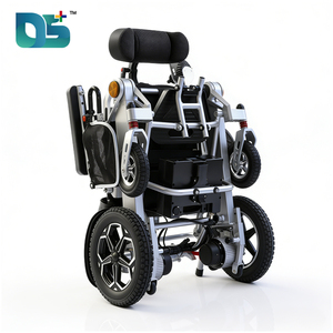 Fauteuil roulant électrique pliable et inclinable avec dossier réglable, rampe d'accès pour personnes à mobilité réduite, support cervical et roues larges - Product Image 4