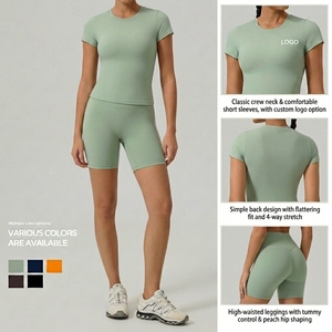 女式纯色透气运动服两件套经典圆领短袖上衣高腰塑形骑行短裤适合健身房 - Product Image 2