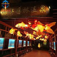 Lanternes chinoises en soie, utilisées pour la décoration des fêtes, des centres commerciaux et des places publiques.