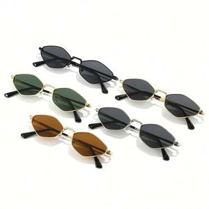 Gafas de Sol Cuadradas de Metal Retro de Moda 2025 con Logotipo Personalizado para Hombre y Mujer, Gafas de Sol Pequeñas de Aleación con Protección UV400 para Mujer - Product Image 3