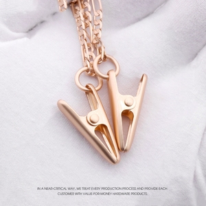 Clips métalliques Clips suspendus <span class=keywords><strong>Épingle</strong></span>s <span class=keywords><strong>à</strong></span> <span class=keywords><strong>linge</strong></span> colorées <span class=keywords><strong>Mini</strong></span> pinces <span class=keywords><strong>à</strong></span> <span class=keywords><strong>linge</strong></span> Pinces utilitaires polyvalentes Haute élasticité Bonne persistance - Product Image 4