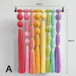 Arazzo da Parete Boho Ecologico in Macramè con Motivo Verticale Arcobaleno per Ufficio, Stile Art Déco, Regalo per Compleanno e Anniversario - Product Image 1