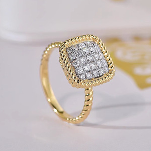 Anello elegante scintillante per donna, gioielli da dito alla moda e chic - Product Image 5