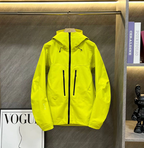 Chaqueta Impermeable y Cortavientos con Capucha y Cremallera Completa, Chaqueta de Senderismo y Camping para Hombre, Venta al por Mayor de Fábrica. - Product Image 2