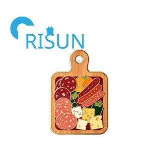 Al por mayor, Pin de esmalte personalizado con diseños de galletas, carnes, rollos de carne de res, tablas de charcutería y quesos de lujo, ideal como regalo para amantes de la gastronomía. - Product Image 6