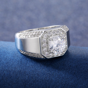 Anello da Uomo dal Design Classico, Stile Elegante - Product Image 2