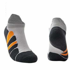 Chaussettes courtes de sport pour homme, cheville, en tissu éponge, pour la course et le fitness, avec amorti, absorption de la transpiration, patchwork, collection printemps-été 2026, nouveauté - Product Image 1