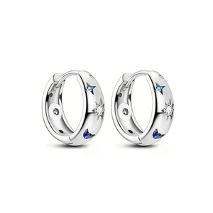 Orecchini a Cerchio con Zirconi a Stella, Placcati in Oro Bianco, in Lega, Regalo Carino per Donne, Gioielli con Taglio Brillante Rotondo e Montatura a Griffe, Orecchini alla Moda - Product Image 3