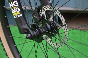 Bicicleta de Montaña MTB de 26 o 27.5 Pulgadas, Buena Calidad, Tipo Europeo - Product Image 4