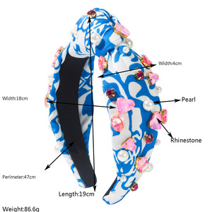 Diadema de moda con efecto tie-dye, borde ancho y pedrería rosa, accesorio para el cabello anudado - Product Image 2