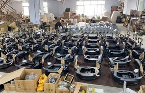 Sillas de Barbería Profesionales para Hombre, Totalmente Negras, con Marco Vintage, Estilo Belmont, para Salón de Peluquería - Product Image 6