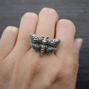 Bague personnalisée gothique avec motif animal, papillon, tête de mort pour femmes - Product Image 3