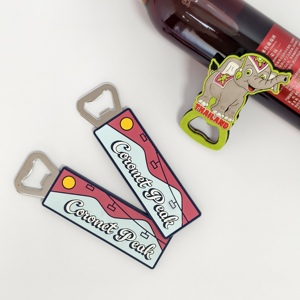 Abridor de Botellas de Cerveza de PVC Suave, Abridor Magnético Personalizado con Diseño Troquelado para Recuerdos de Viaje - Product Image 1