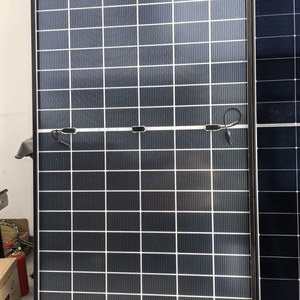 Panel Solar Rígido Bifacial de 645W PERC con Cristal Único, Ultra Alta Eficiencia, Diseño Antipolvo para Aplicaciones en Exteriores con Alto Nivel de Polvo - Product Image 4