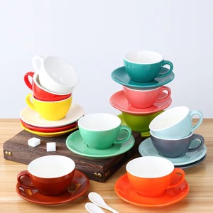 แก้วกาแฟพอร์ซเลนคุณภาพสูงสำหรับขายส่ง ชุดแก้วกาแฟคาปูชิโน่พร้อมจานรอง <span class=keywords><strong>สี</strong></span>ตามสั่ง สำหรับร้านกาแฟ แก้วเคลือบเงา - Product Image 1