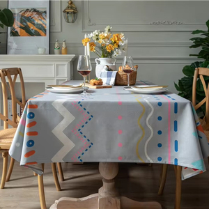 Nappe Hermine rectangulaire 100% coton 60 x 90 pouces, nappe réutilisable décorative pour salle à manger, cuisine - Product Image 1
