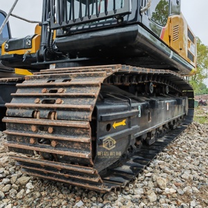 Excavadora SANY SY235C Usada de Alta Calidad, 23.5 Toneladas, Maquinaria Mediana para Movimiento de Tierras, Uso Municipal y en Canteras, en Buen Estado de Funcionamiento - Product Image 2