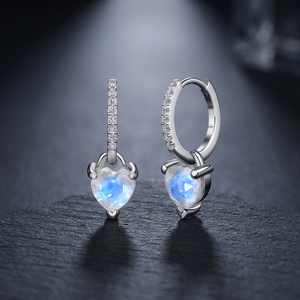 Pendientes de Aro con Cristales de Estrás en Forma de Corazón, Plata 925 con Baño de Rodio, Engaste de Garras, Joyería Romántica para Uso Diario de Mujer - Product Image 2