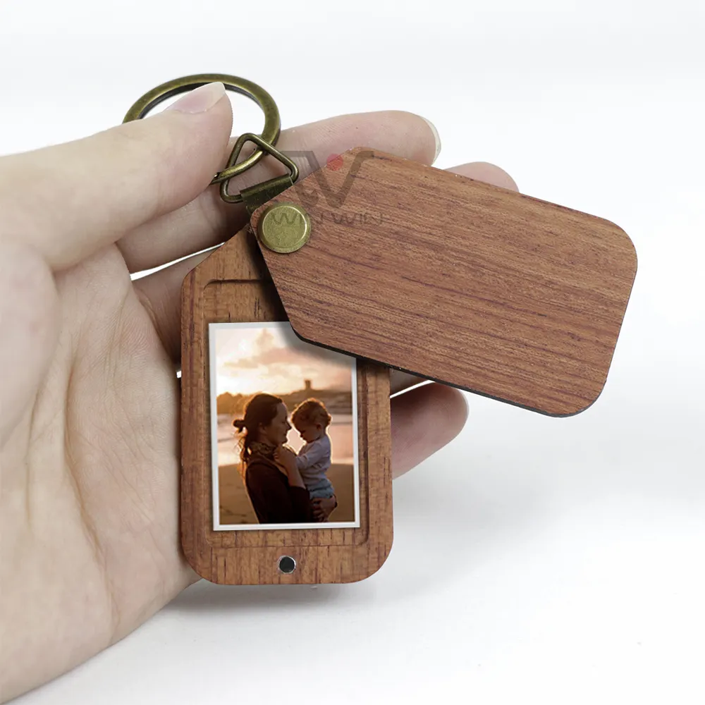 Wooden Pendant Key Chain Ring Photo Pictures Keychain Wood Tag Keychain with Gift Box