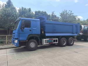 Camion benne minier d'occasion Sinotruk HOWO 371 400 Diesel 6X4 10 roues Euro2 avec conduite à gauche - Product Image 2