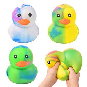 Peluche Canard Mignon et Coloré Populaire, Jouet Anti-Stress en Peluche Douce et Moelleuse, Grande Poupée Kawaii en Forme de Canard - Product Image 1