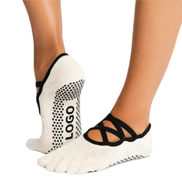Haute qualité plein orteil arc-en-ciel entrecroisé élastiques Yoga Grip chaussettes LOGO personnalisé coton 5 doigts Pilates Grip chaussettes pour les femmes