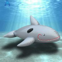 Respectueux de l'environnement vinyle PVC gonflable requin tour baleine poisson dauphin bateau pour enfants eau eau flotteur tour sur jouet