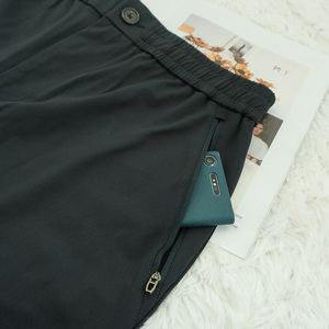 กางเกงขาสั้นผ้าฝ้ายสำหรับผู้ชายกางเกงกีฬาวิ่งแบบมีกระเป๋า - Product Image 3