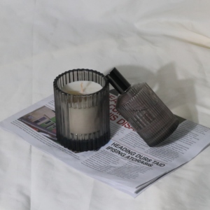 Porte-bougie rond <span class=keywords><strong>en</strong></span> <span class=keywords><strong>verre</strong></span> noir C&H, petite taille personnalisée, logo, pots à bougies noirs pour la décoration de la maison - Product Image 4