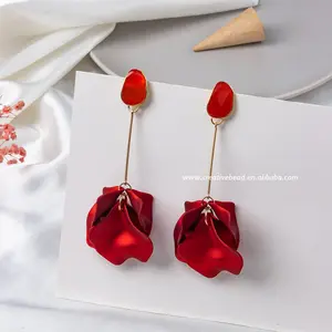 Pendientes de pétalos de perlado rojo para mujer, joyería de fiesta de moda, anillo de Metal, 2023