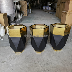 Jarrones Grandes de Lujo Negros y Dorados, Macetero Moderno de Acero Inoxidable de 70 cm de Alto para Decoración del Hogar - Product Image 2