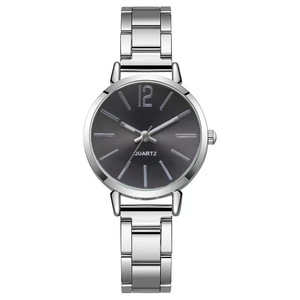 Reloj de pulsera moderno con correa de acero dorado, reloj de cuarzo para mujer. - Product Image 3