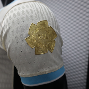 Fabricante de camisetas de fútbol retro, logotipo bordado 3D de silicona personalizado, diseño cortado y cosido, camisetas de fútbol vintage - Product Image 4