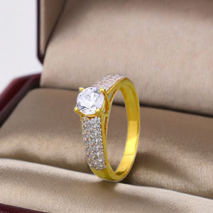 Bague de créateur personnalisée en or 22K bijoux fins de luxe avec zircon boucles d'oreilles pour femmes filles pour mariages fiançailles fêtes - Product Image 1