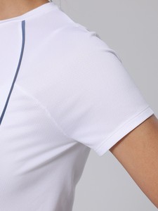 T-shirt de sport respirant à col rond pour course en extérieur avec tissu en maille, robe de tennis, vêtement de yoga à manches courtes, vente en gros de vêtements de sport pour femmes - Product Image 4